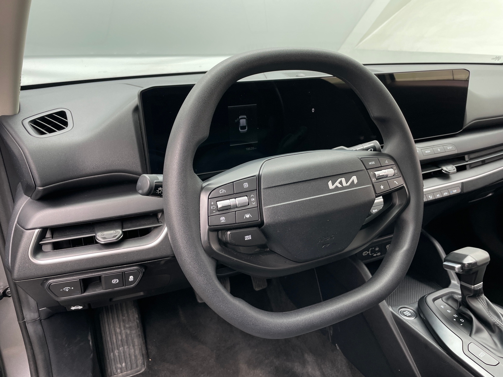 Thumbnail: 2025 Kia K4 - 5