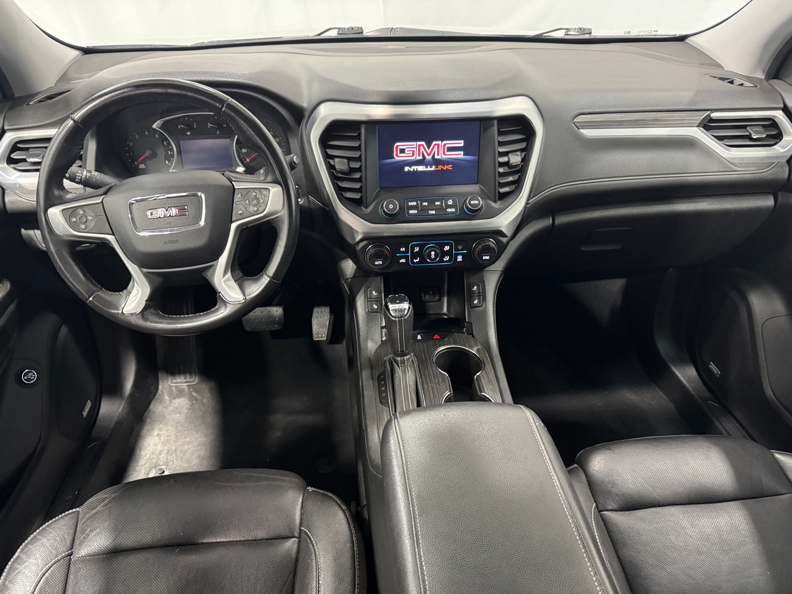 Thumbnail: 2019 GMC Acadia - 2