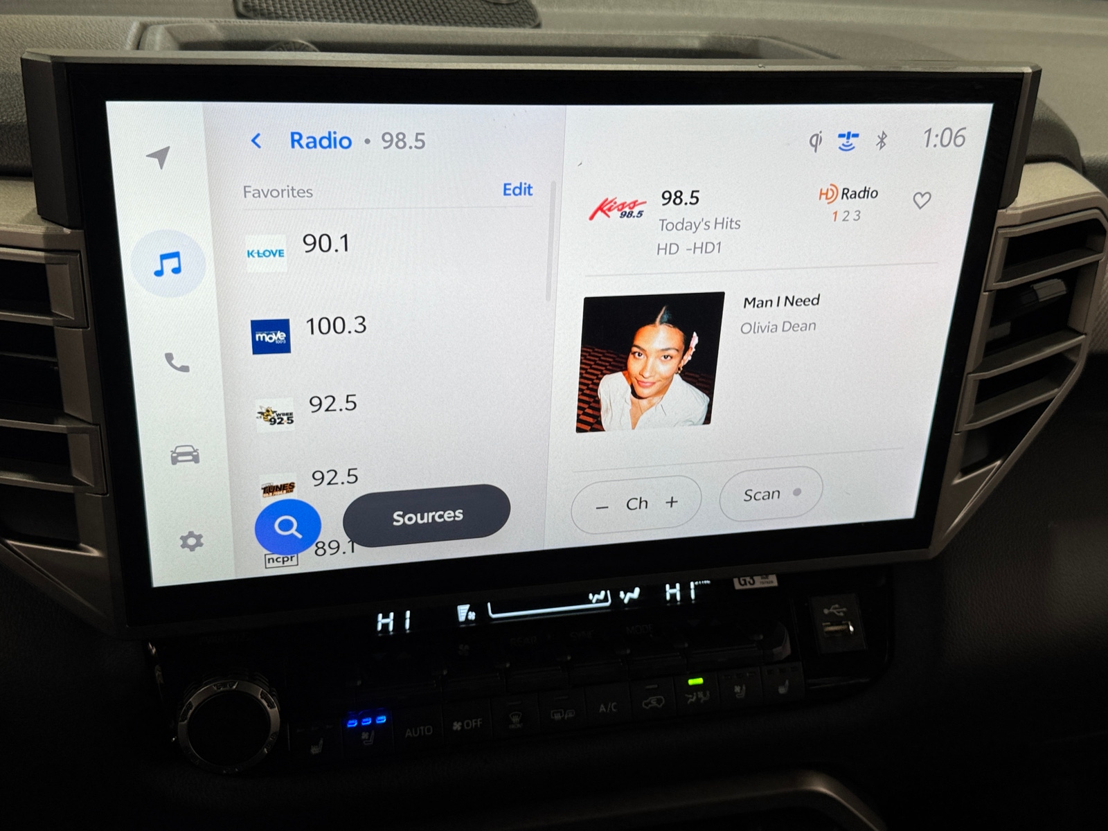 Thumbnail: 2025 Toyota Sequoia - 3