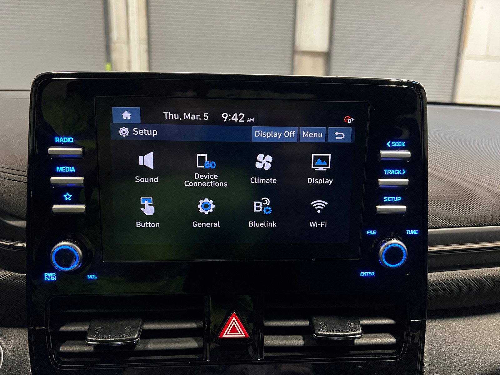 Thumbnail: 2022 Hyundai Ioniq - 4