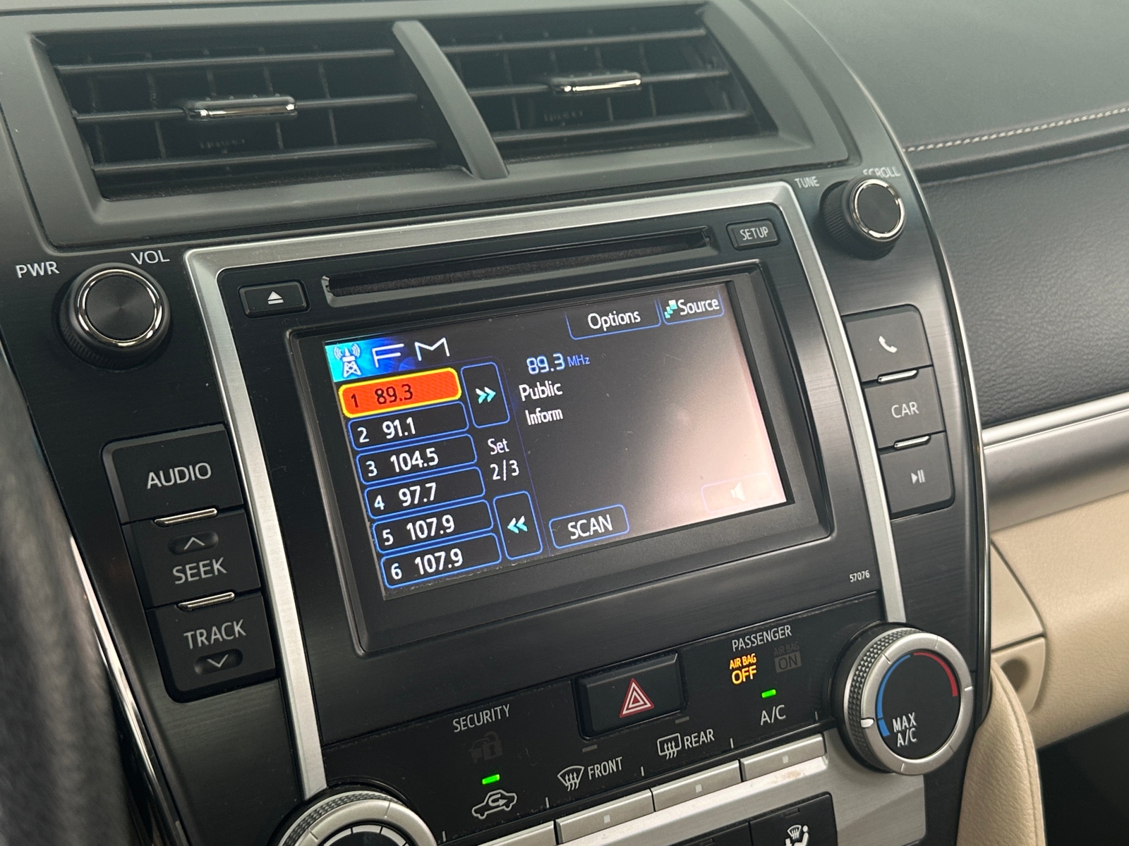 Thumbnail: 2013 Toyota Camry - 4