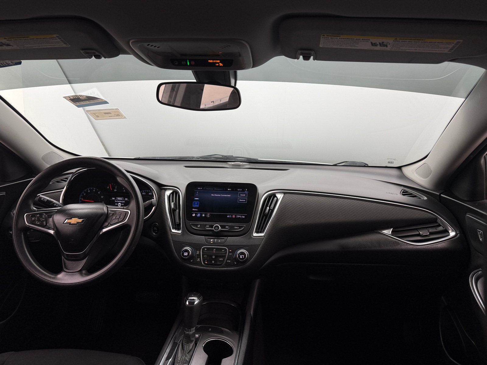 Thumbnail: 2020 Chevrolet Malibu - 3