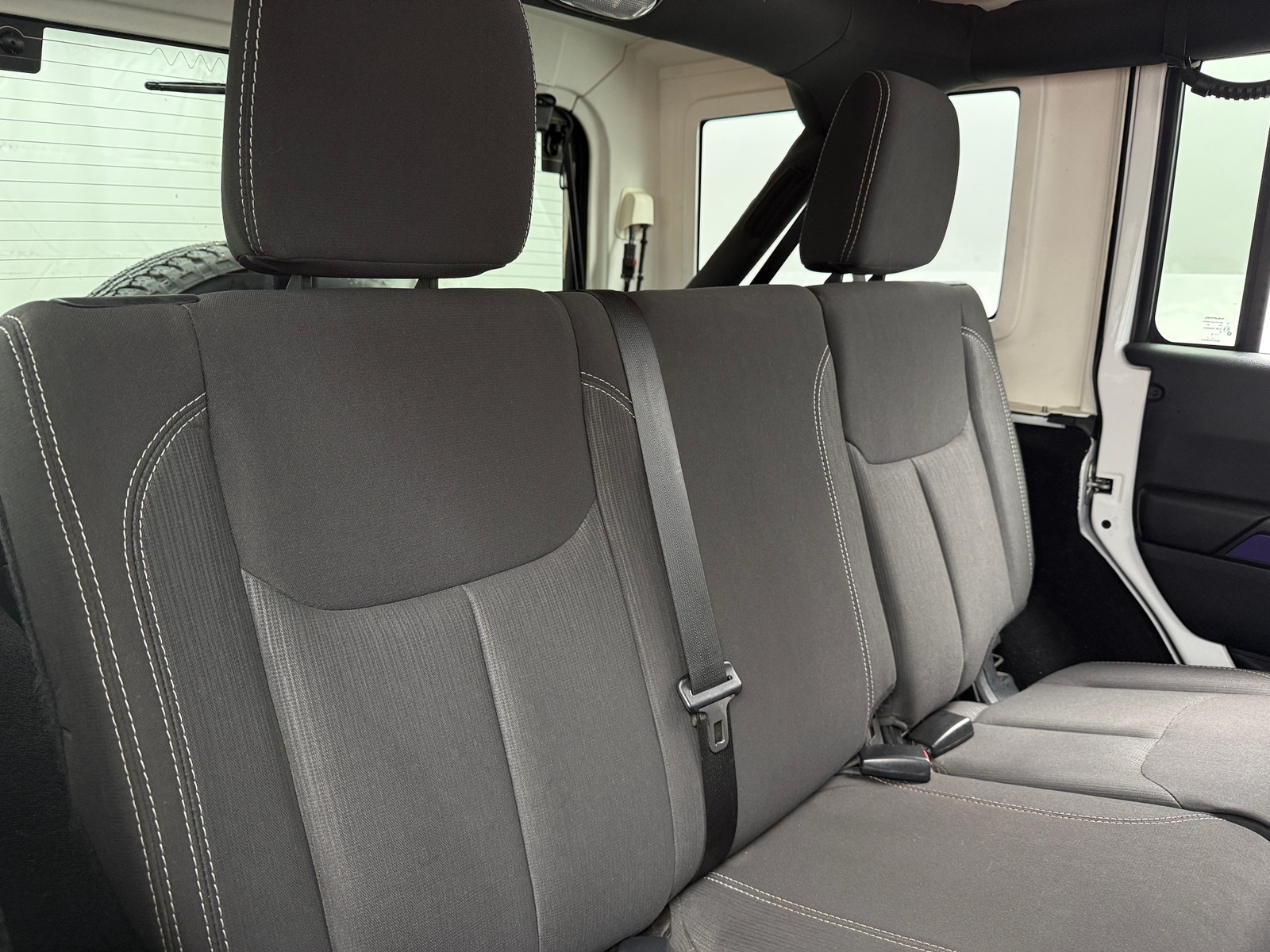 Thumbnail: 2018 Jeep Wrangler - 6