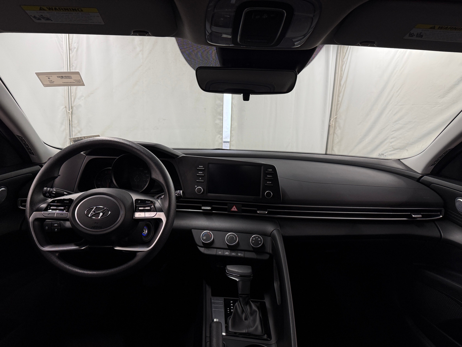 Thumbnail: 2022 Hyundai Elantra - 3