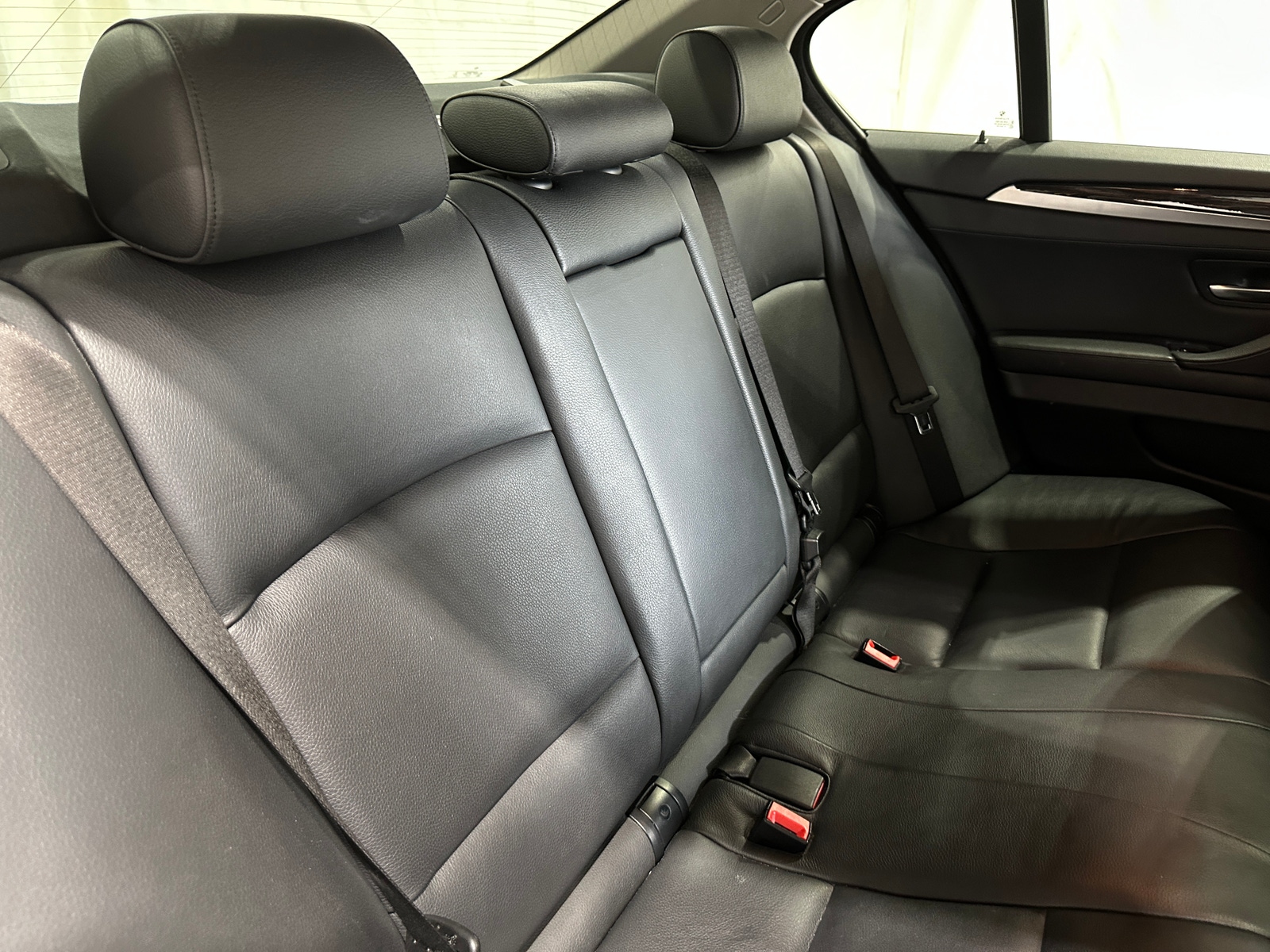 Thumbnail: 2016 BMW 5 Series - 5