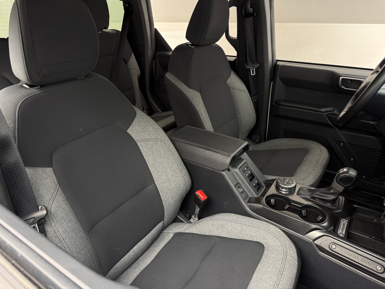 Thumbnail: 2025 Ford Bronco - 2