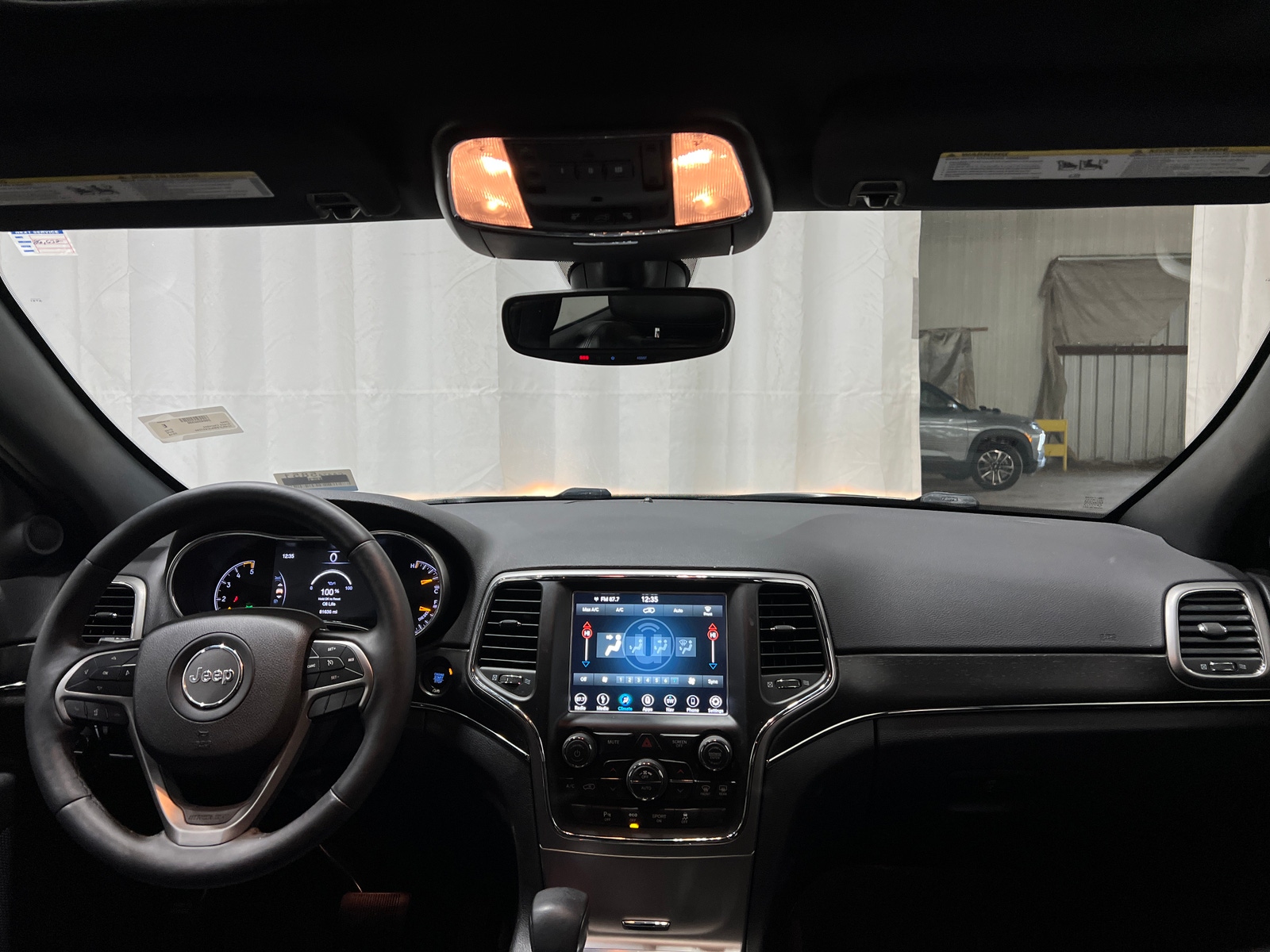 Thumbnail: 2018 Jeep Grand Cherokee - 2