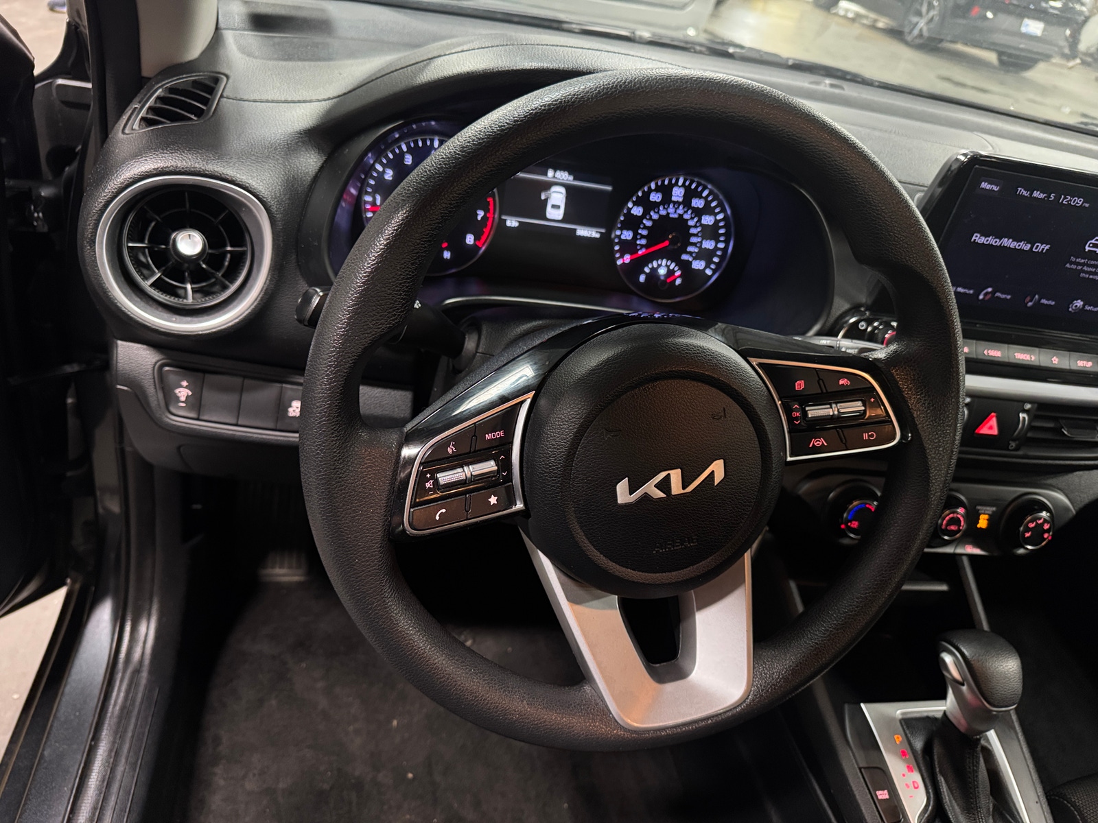 Thumbnail: 2024 Kia Forte - 5