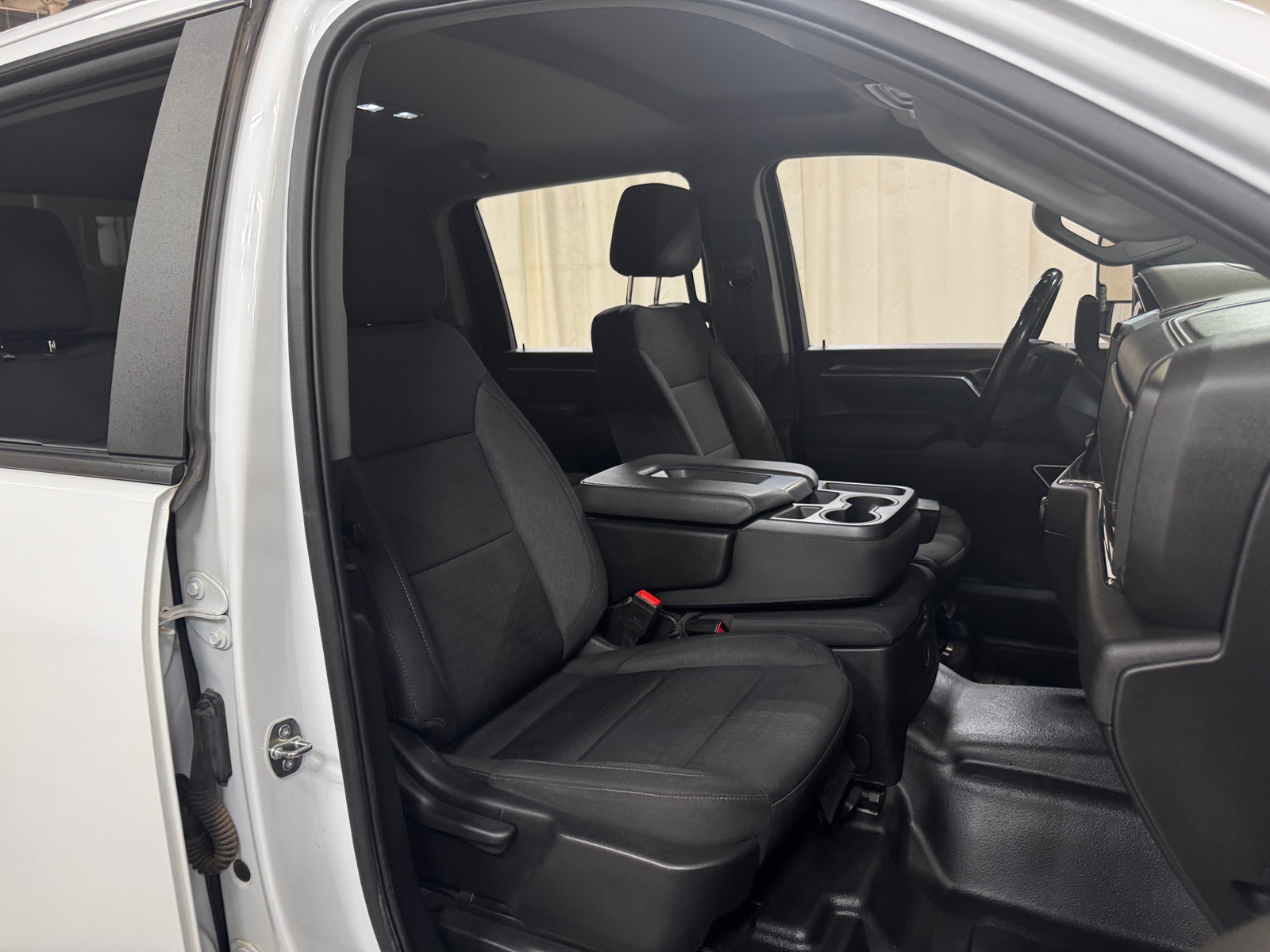 Thumbnail: 2024 Chevrolet Silverado 2500 - 2