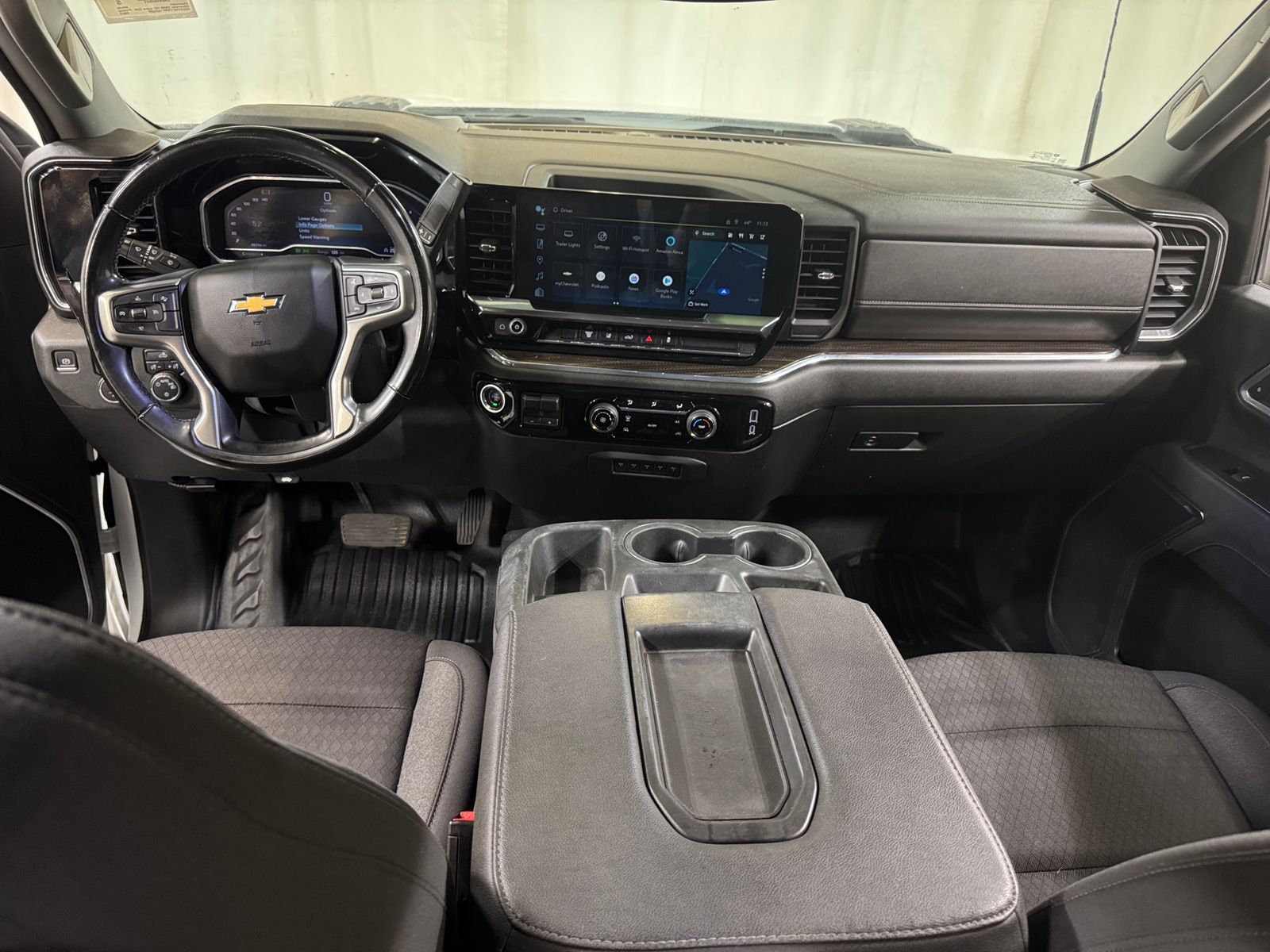 Thumbnail: 2024 Chevrolet Silverado 2500 - 3