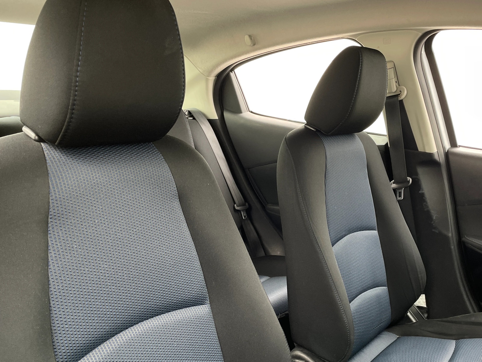 Thumbnail: 2017 Toyota Yaris iA - 2