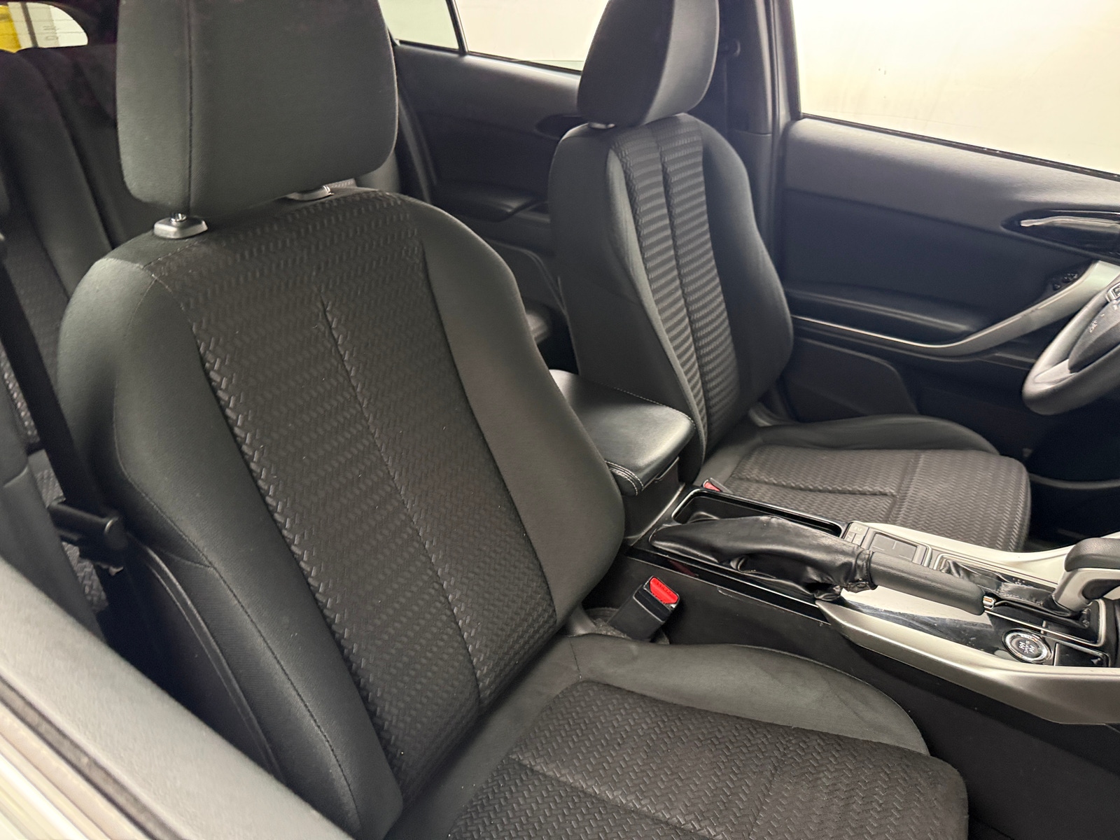 Thumbnail: 2018 Mitsubishi Eclipse Cross - 2