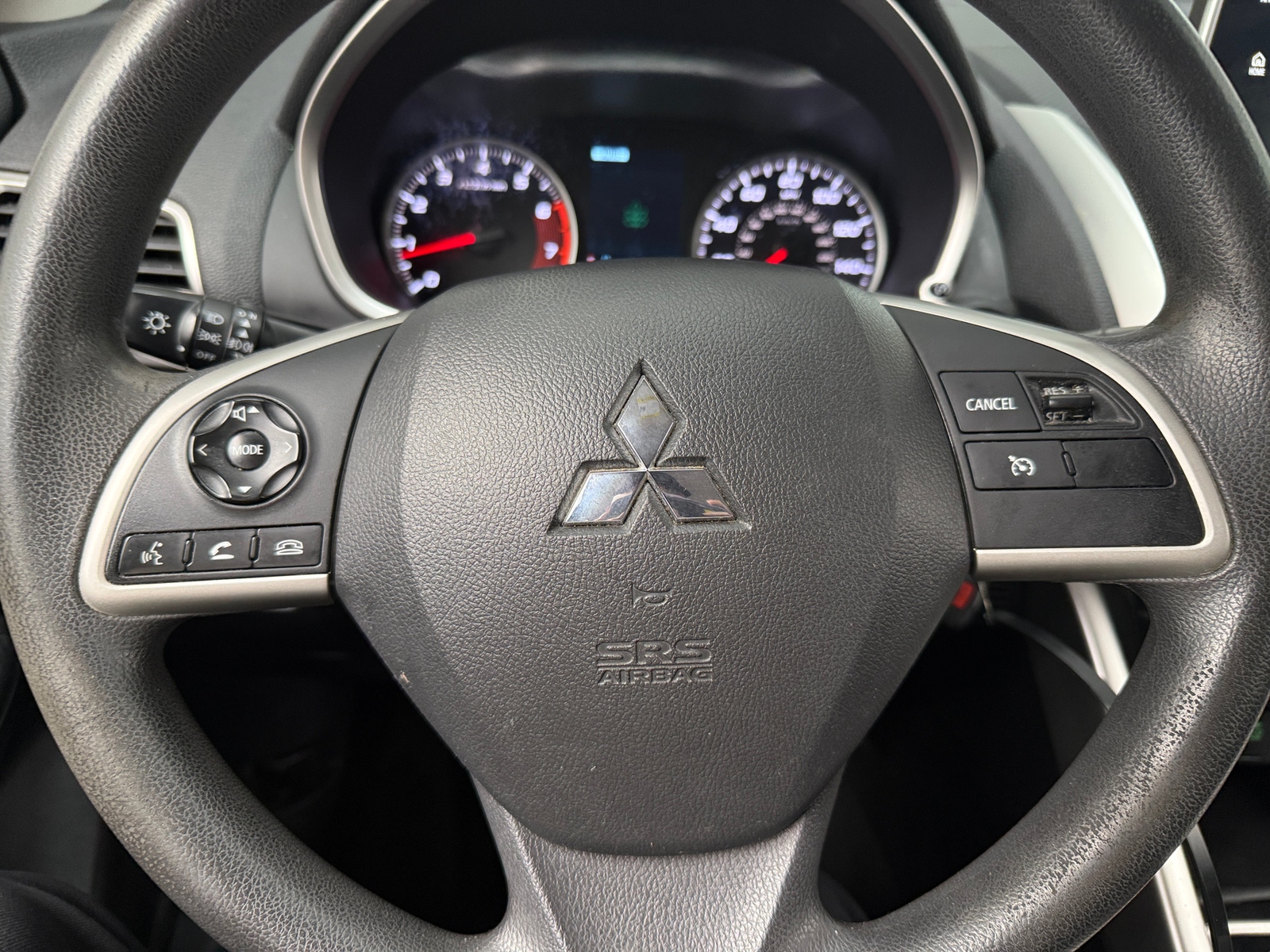 Thumbnail: 2018 Mitsubishi Eclipse Cross - 5