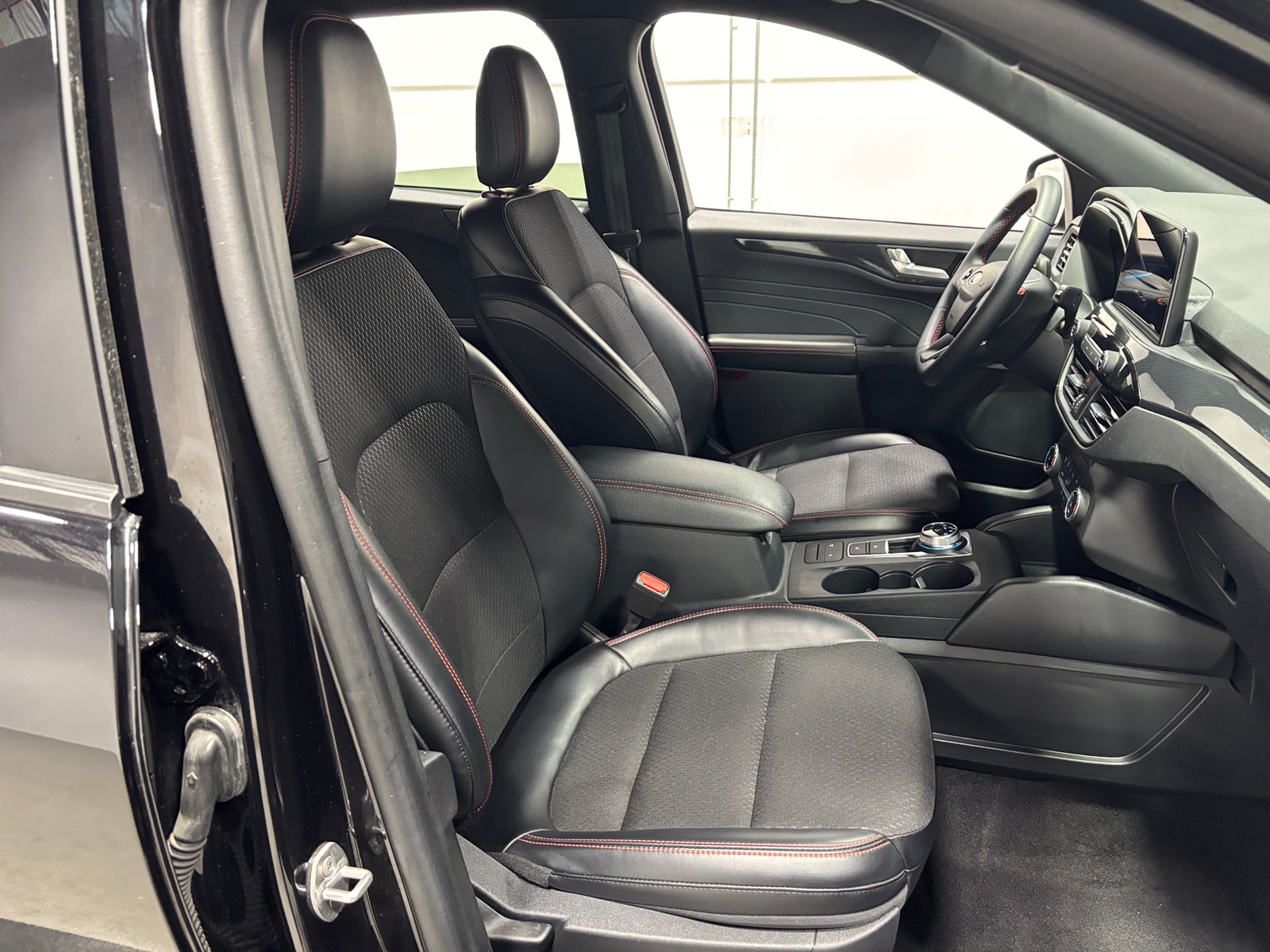 Thumbnail: 2025 Ford Escape - 2