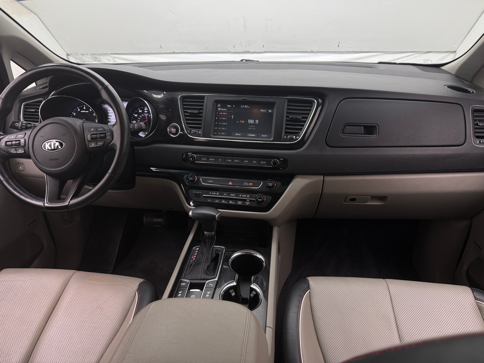 Thumbnail: 2020 Kia Sedona - 2