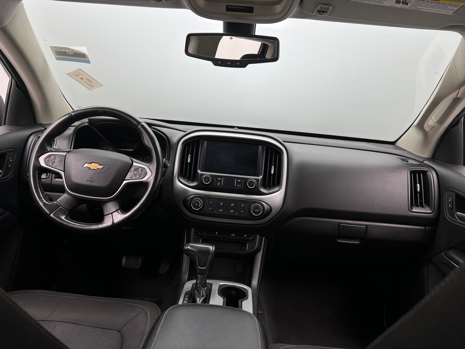 Thumbnail: 2021 Chevrolet Colorado - 3