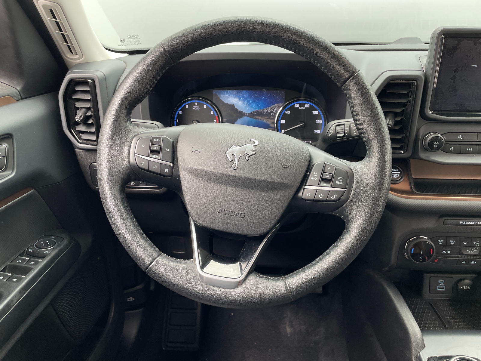 Thumbnail: 2022 Ford Bronco Sport - 4