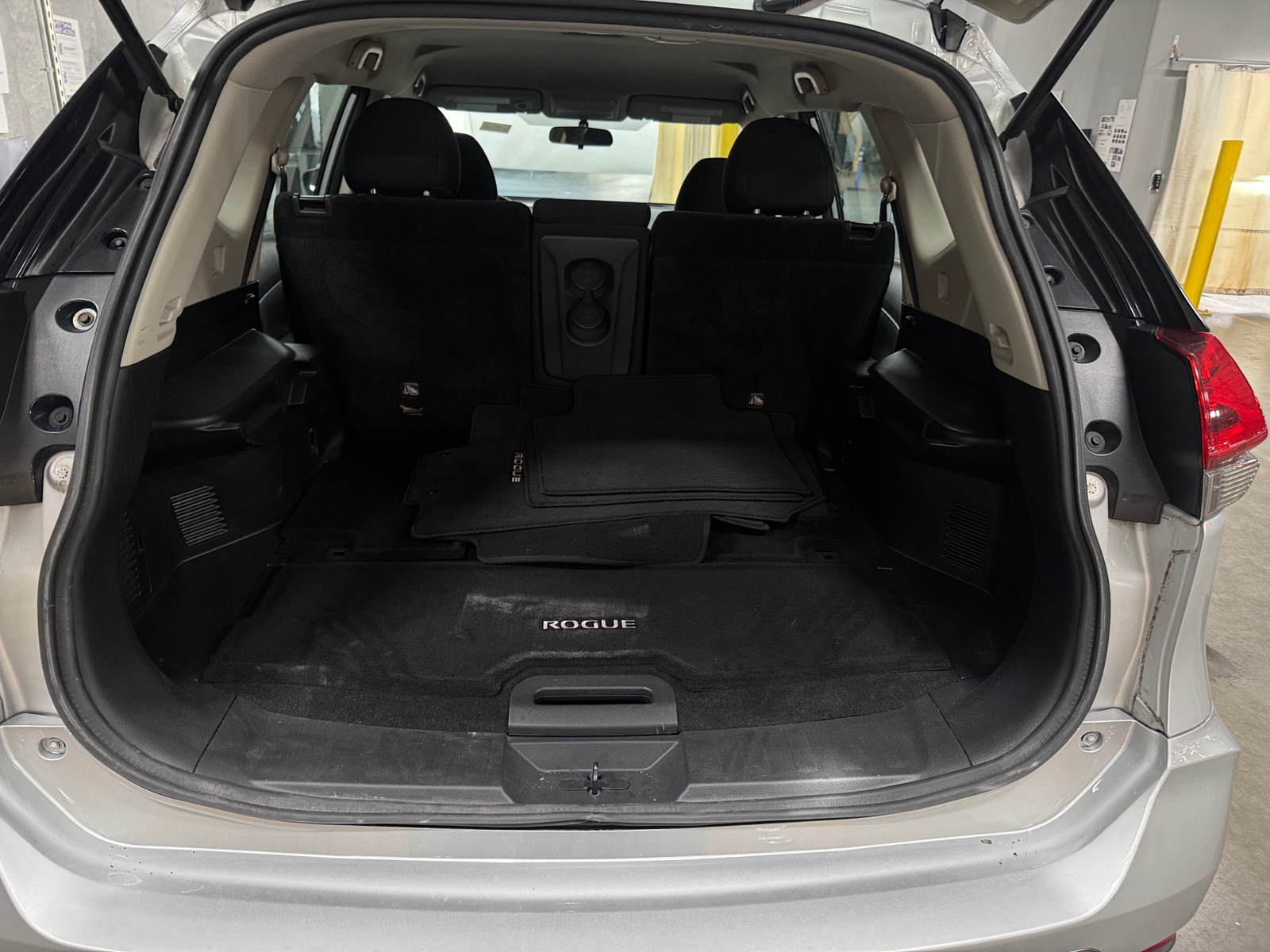 Thumbnail: 2018 Nissan Rogue - 7