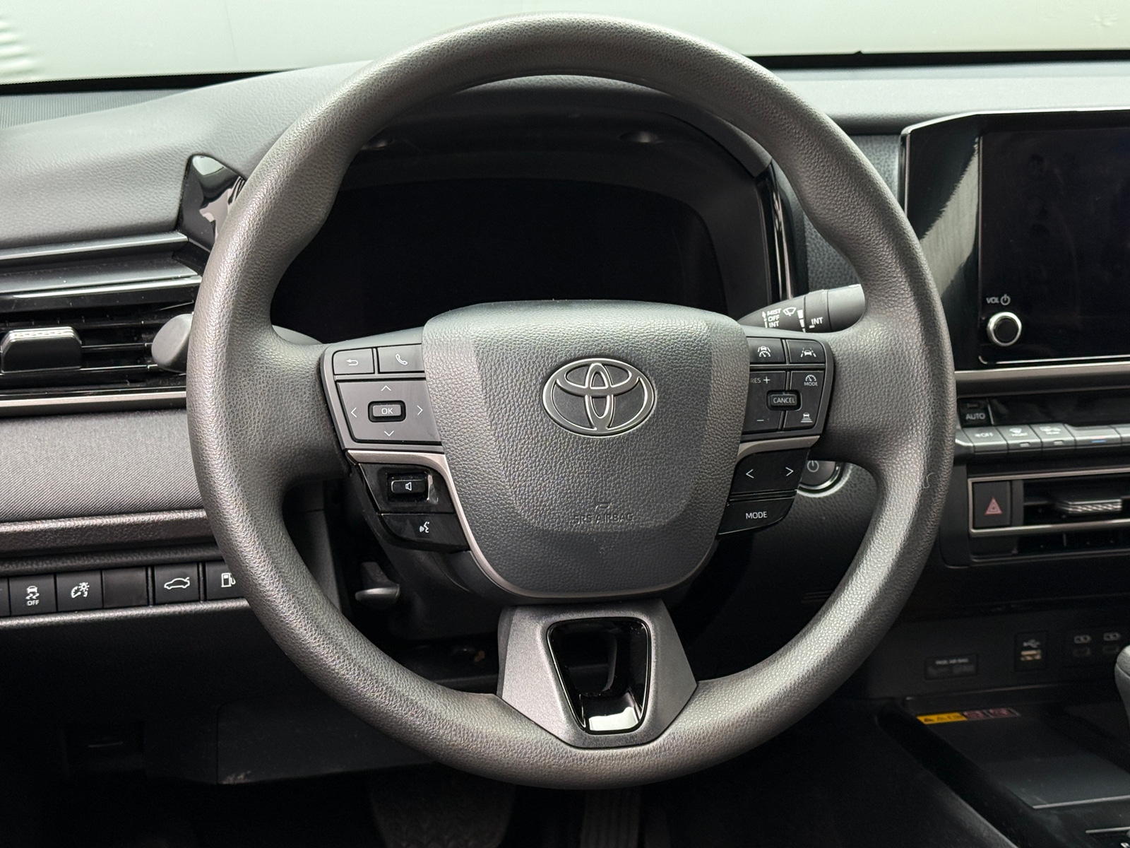 Thumbnail: 2025 Toyota Camry - 5