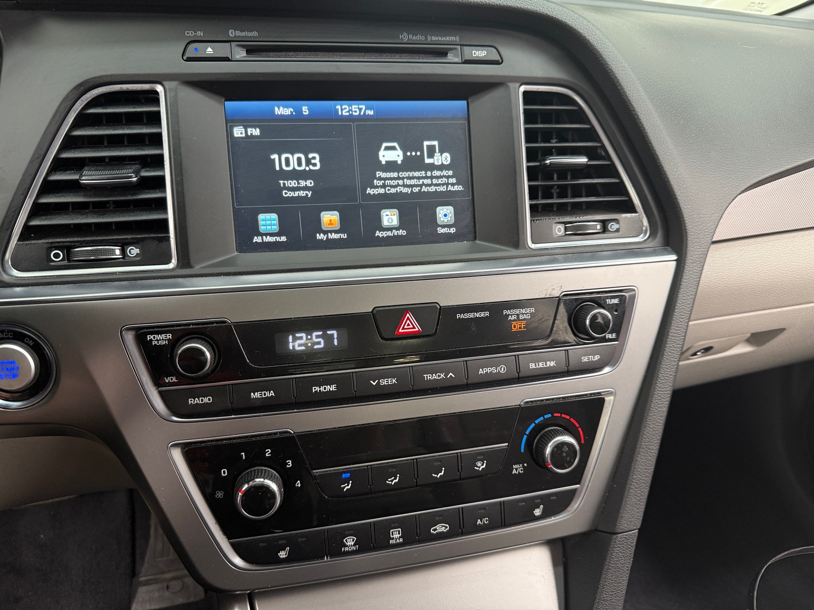 Thumbnail: 2017 Hyundai Sonata - 4