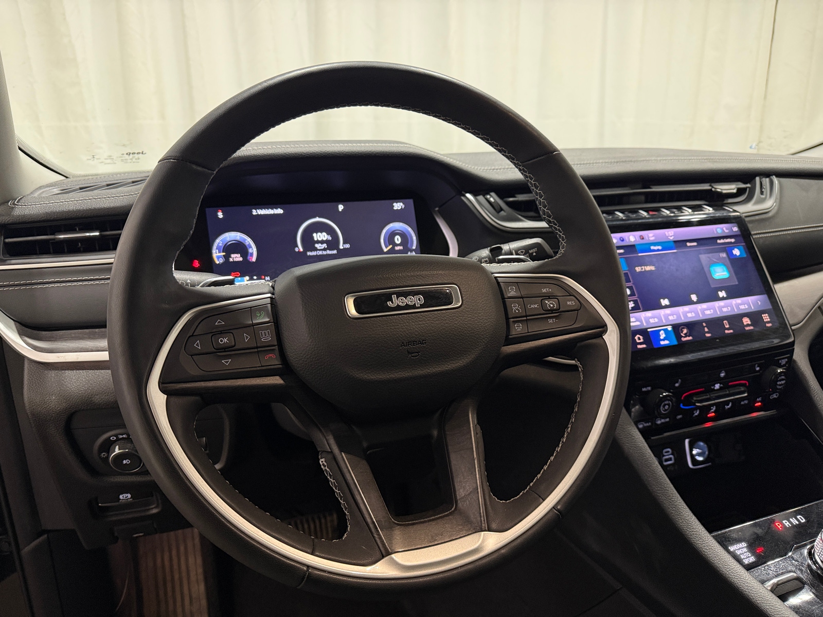 Thumbnail: 2023 Jeep Grand Cherokee - 4