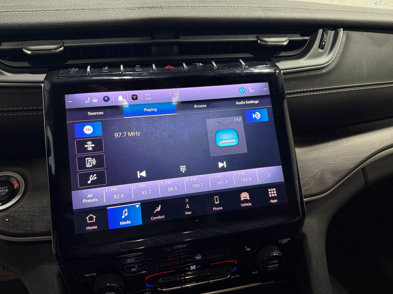 Thumbnail: 2023 Jeep Grand Cherokee - 3