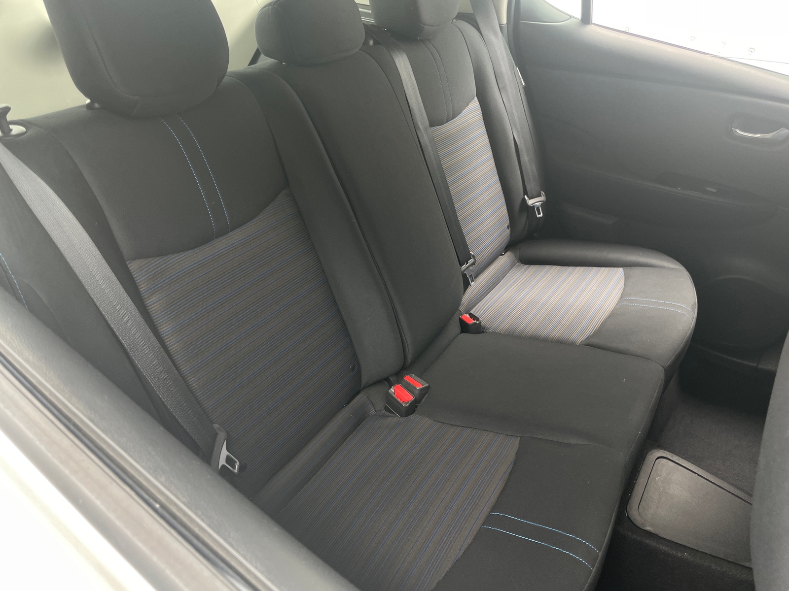 Thumbnail: 2020 Nissan Leaf - 6