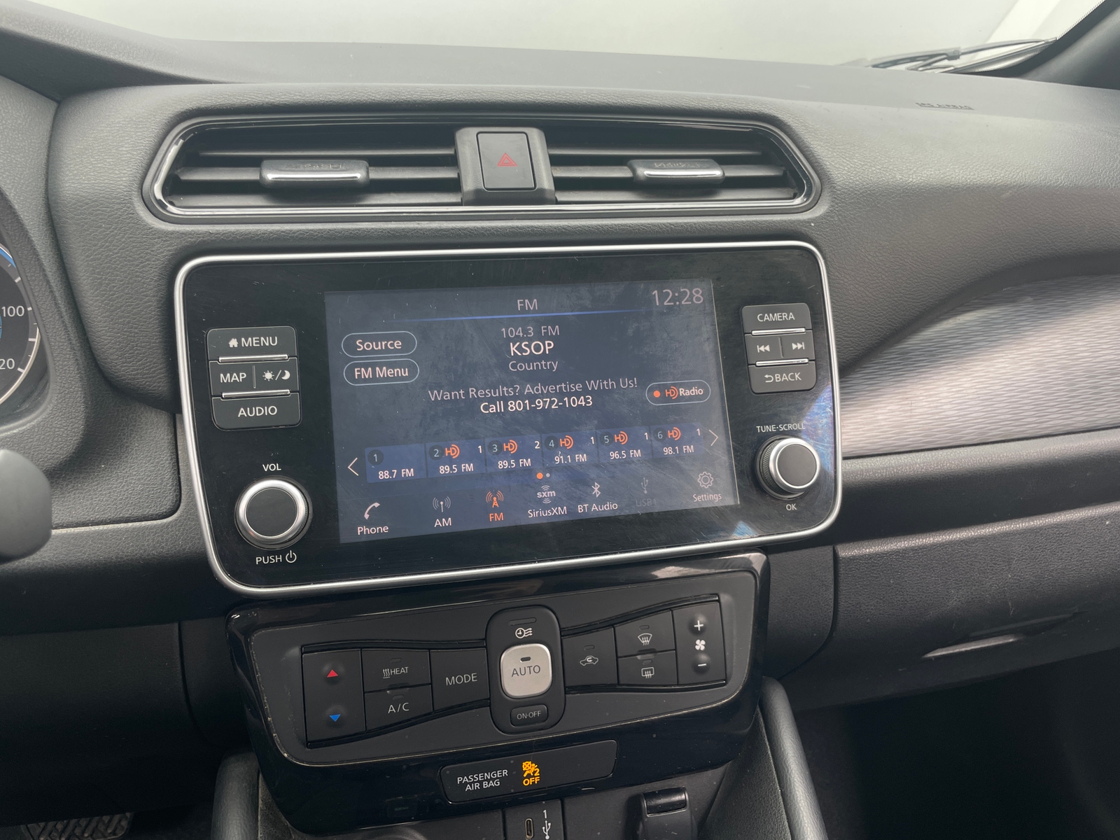 Thumbnail: 2020 Nissan Leaf - 4