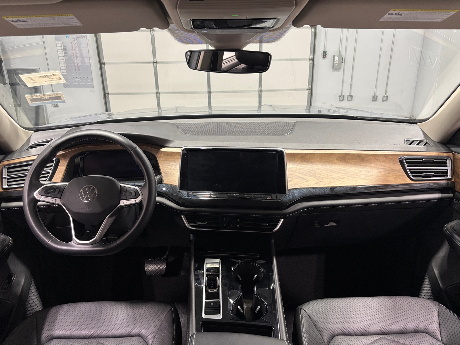 Thumbnail: 2025 Volkswagen Atlas - 2