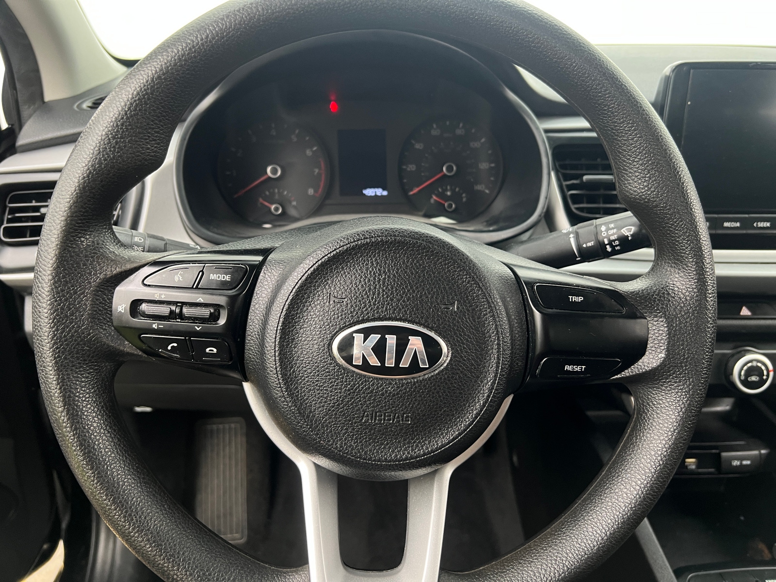 Thumbnail: 2021 Kia Rio - 5