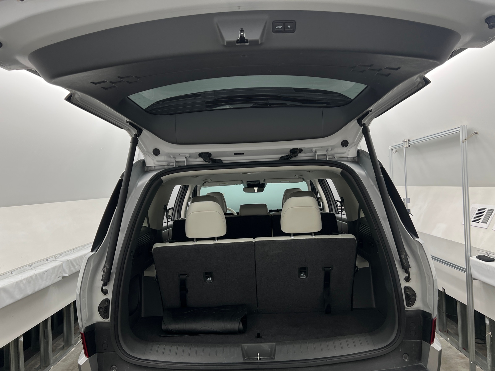 Thumbnail: 2025 Hyundai Santa Fe - 6