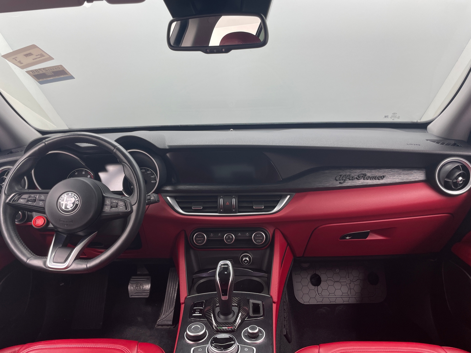 Thumbnail: 2020 Alfa Romeo Stelvio - 2