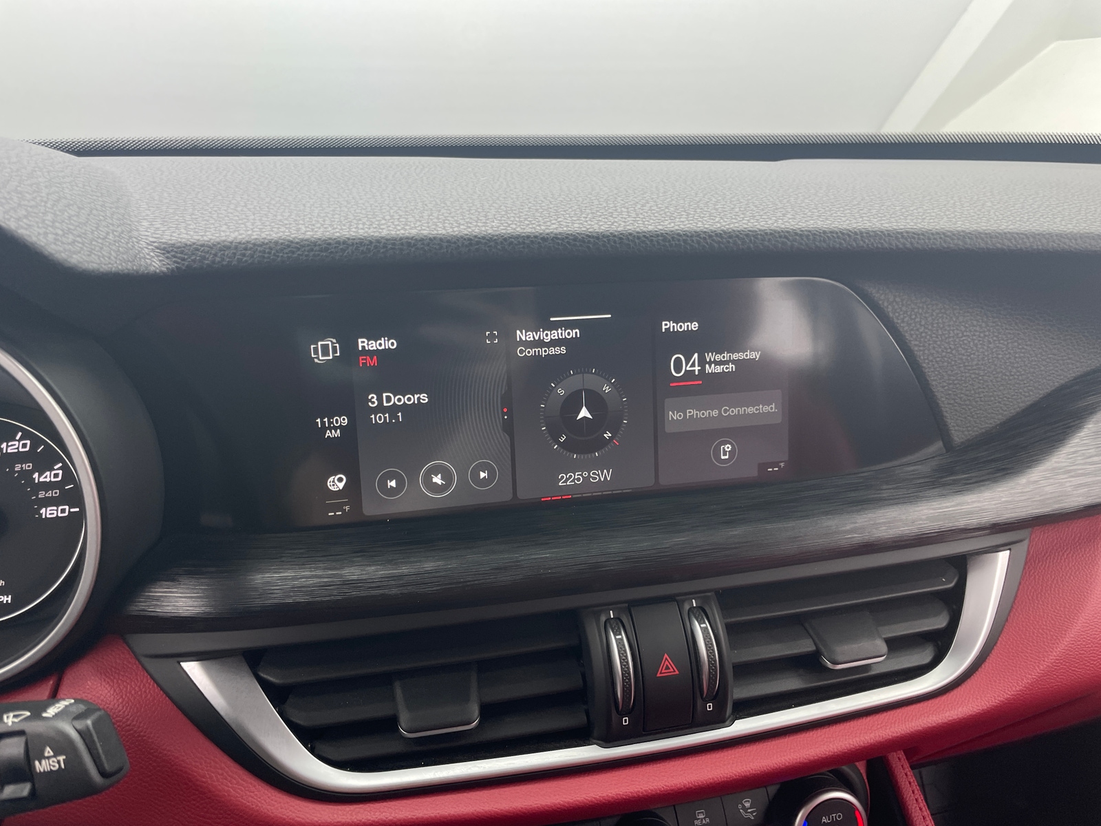 Thumbnail: 2020 Alfa Romeo Stelvio - 3