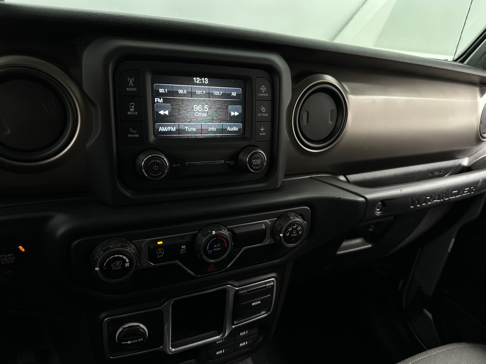 Thumbnail: 2018 Jeep Wrangler - 4