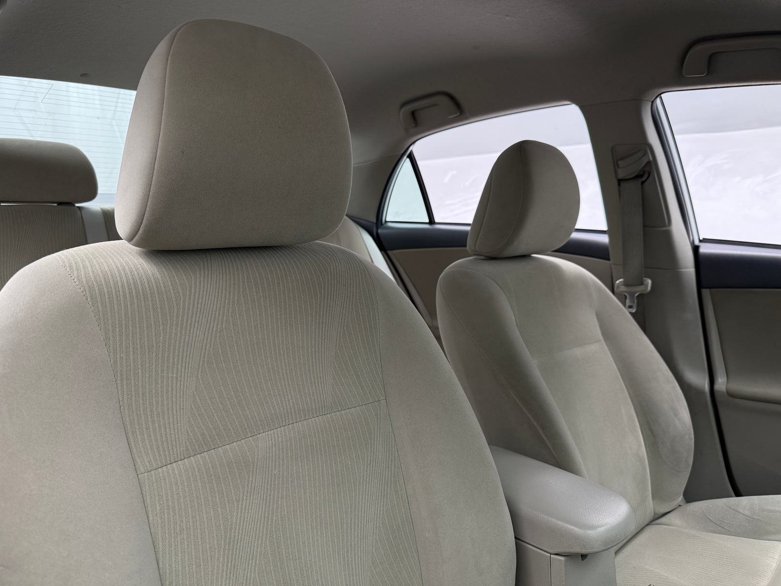 Thumbnail: 2011 Toyota Corolla - 2