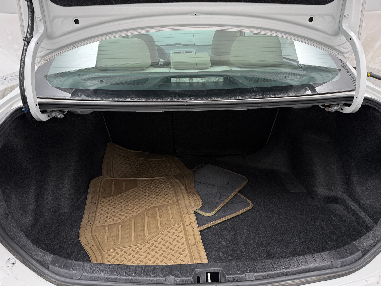 Thumbnail: 2011 Toyota Corolla - 7