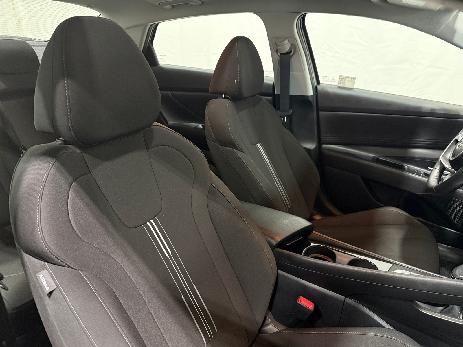 Thumbnail: 2025 Hyundai Elantra - 2