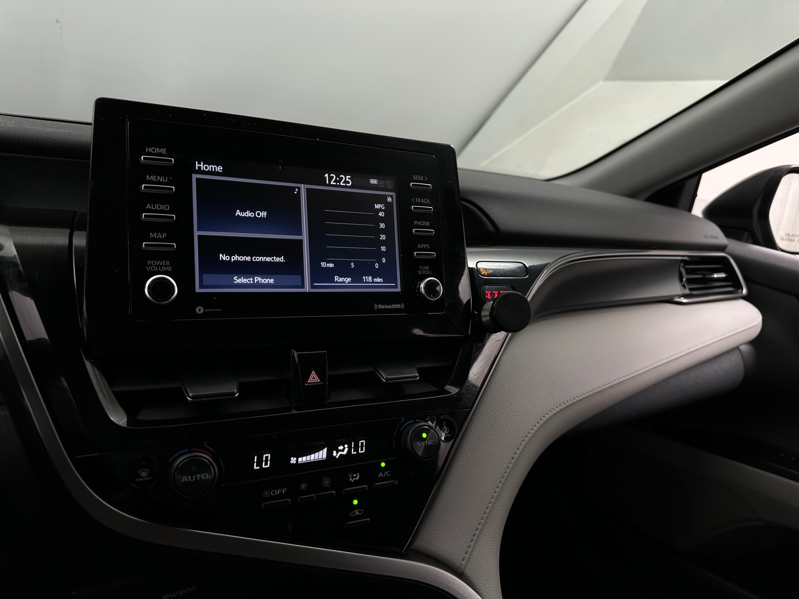 Thumbnail: 2023 Toyota Camry - 4