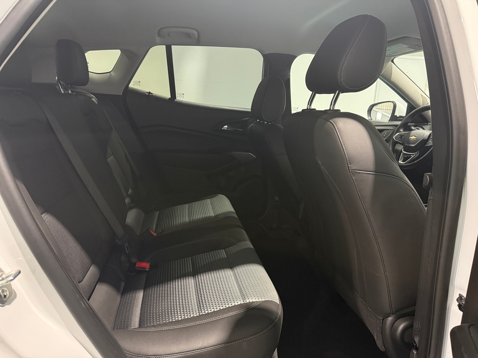 Thumbnail: 2025 Chevrolet Trax - 6