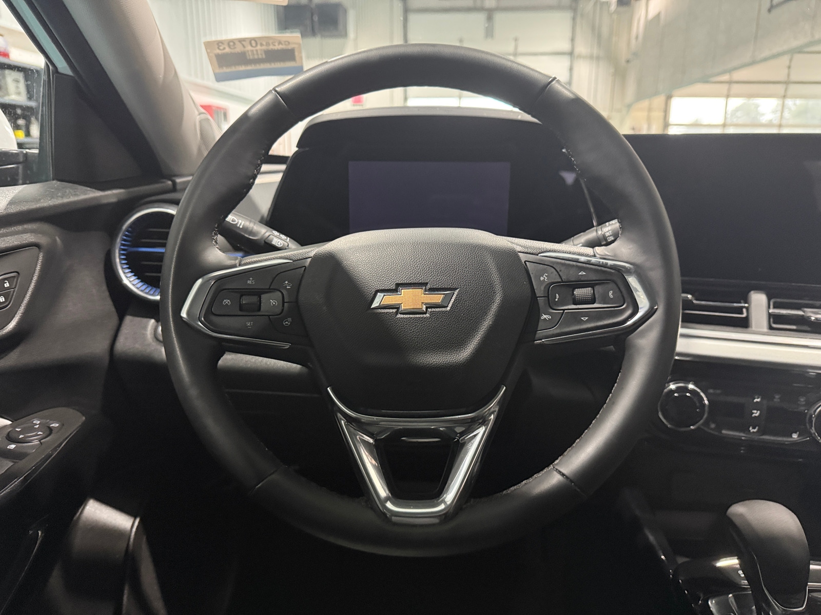 Thumbnail: 2025 Chevrolet Trax - 5