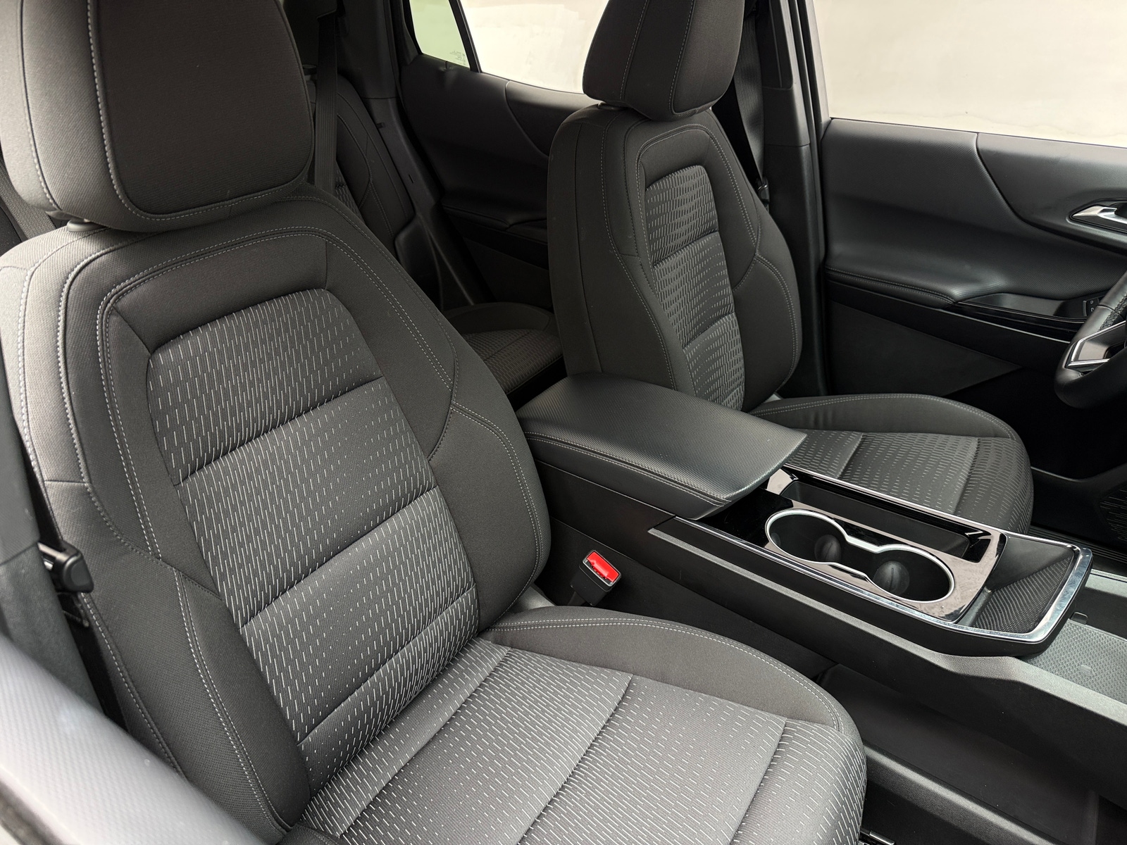 Thumbnail: 2025 Chevrolet Equinox - 2