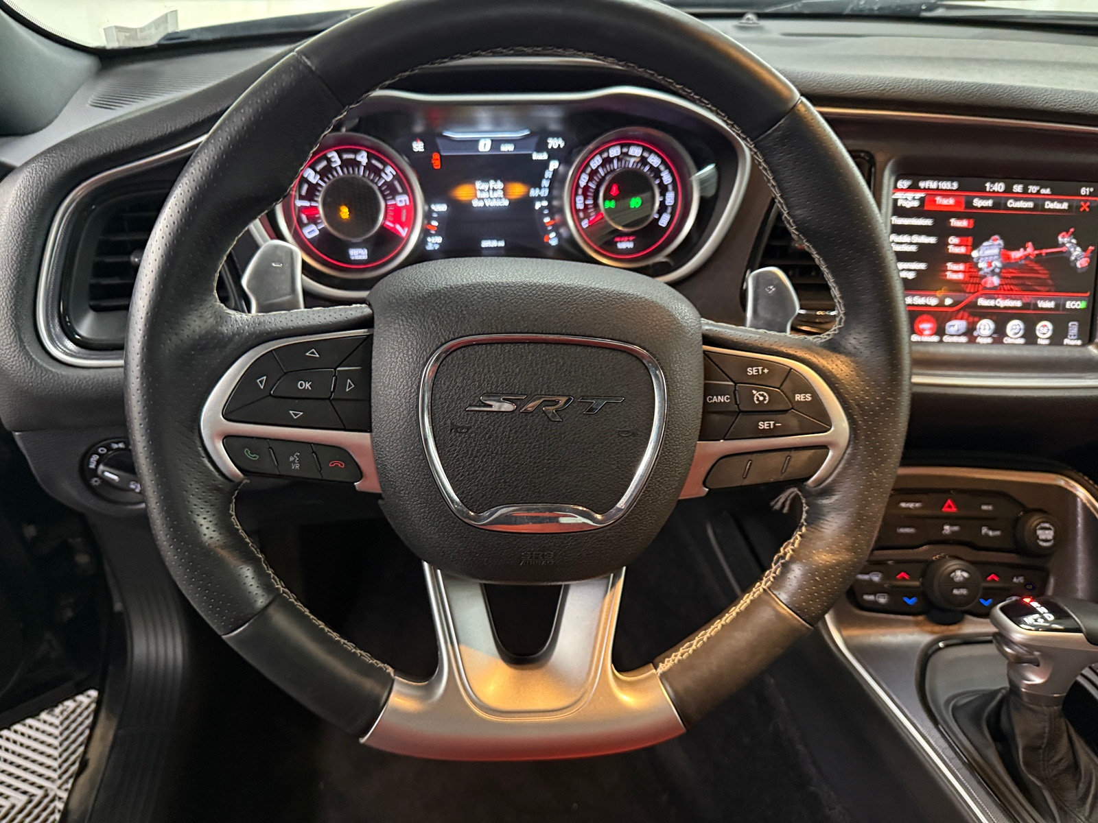 Thumbnail: 2016 Dodge Challenger - 4