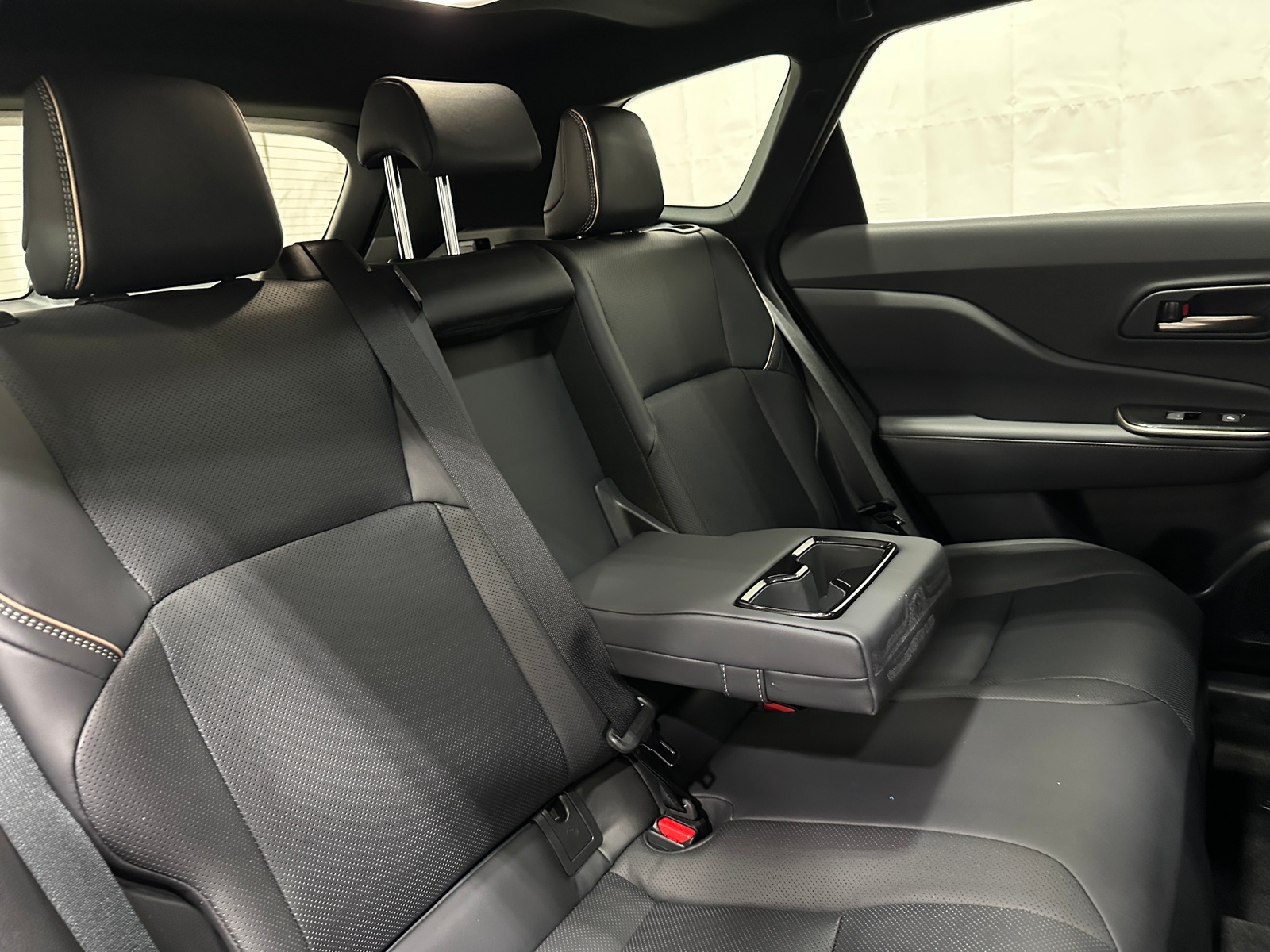 Thumbnail: 2025 Toyota Crown Signia - 5