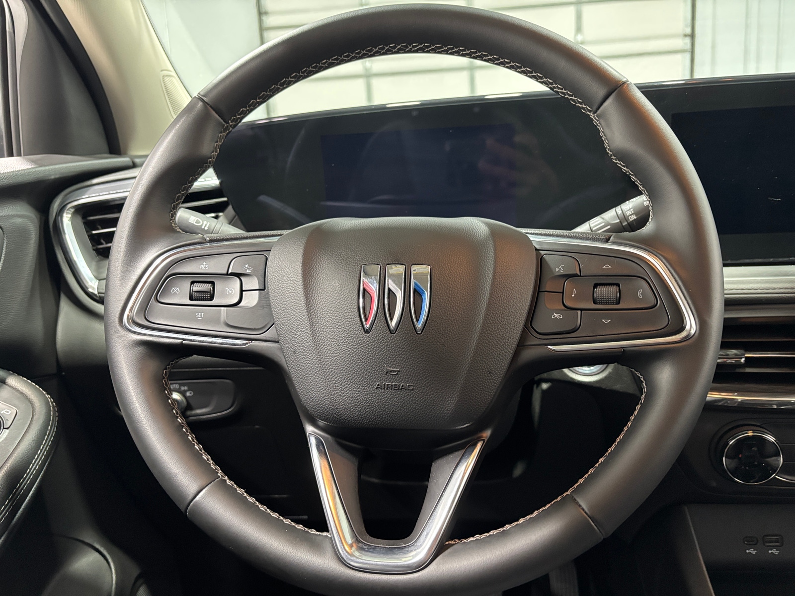 Thumbnail: 2025 Buick Encore GX - 5