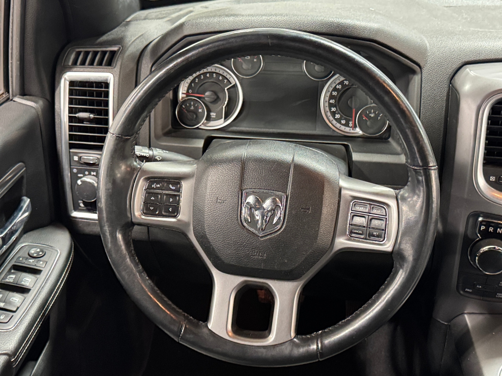 Thumbnail: 2021 RAM 1500 Classic - 5