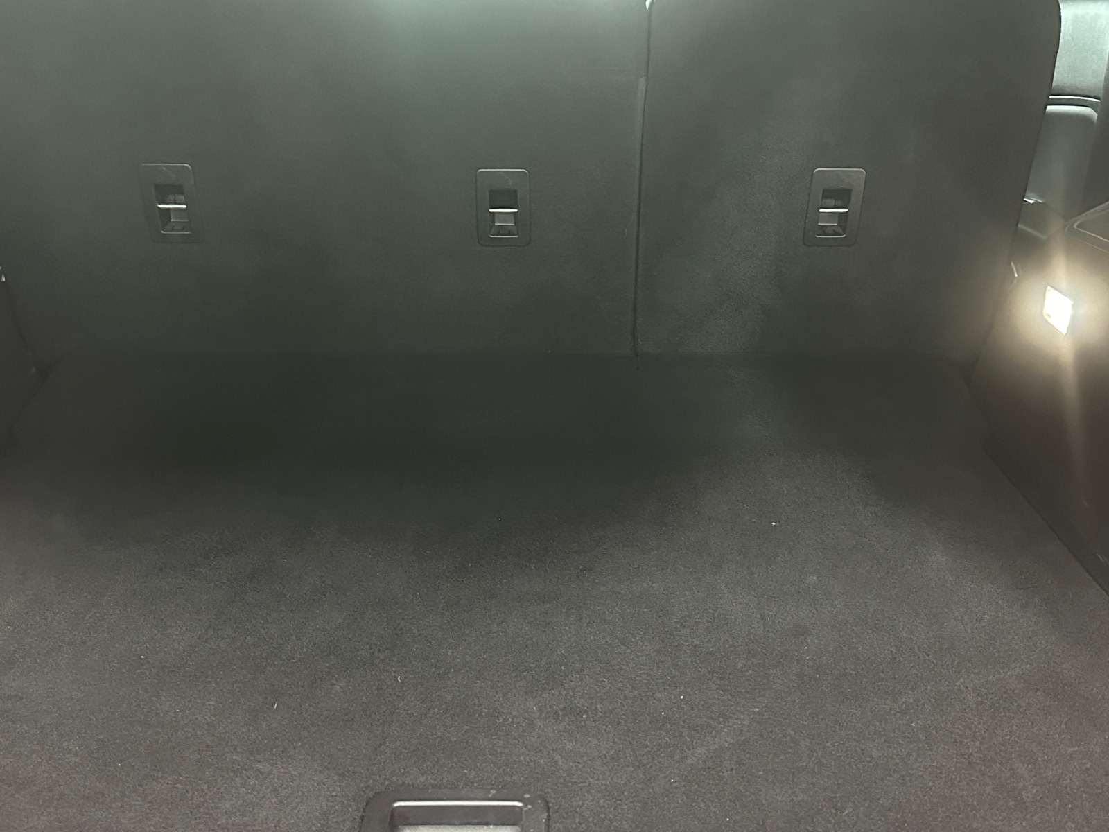 Thumbnail: 2020 Ford Edge - 6