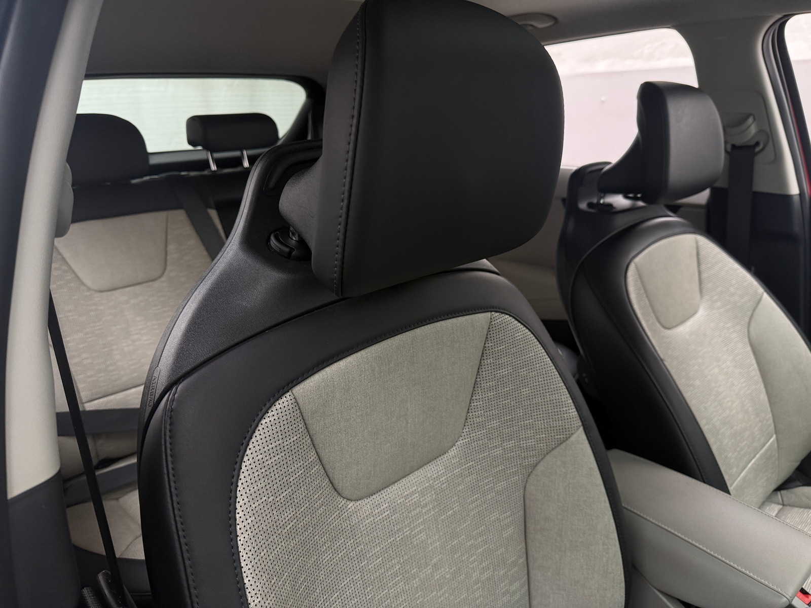 Thumbnail: 2023 Kia Niro - 2