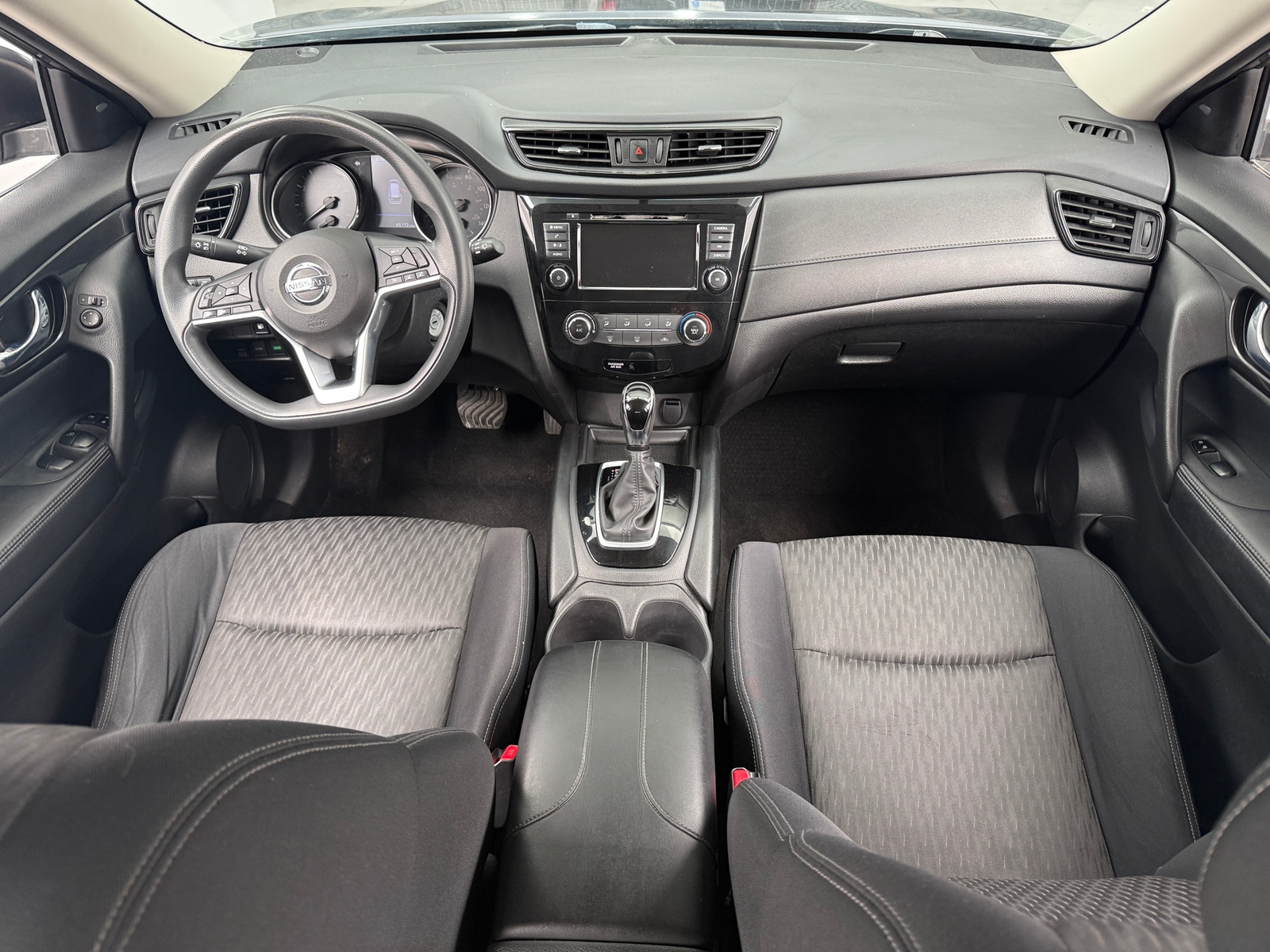 Thumbnail: 2018 Nissan Rogue - 3