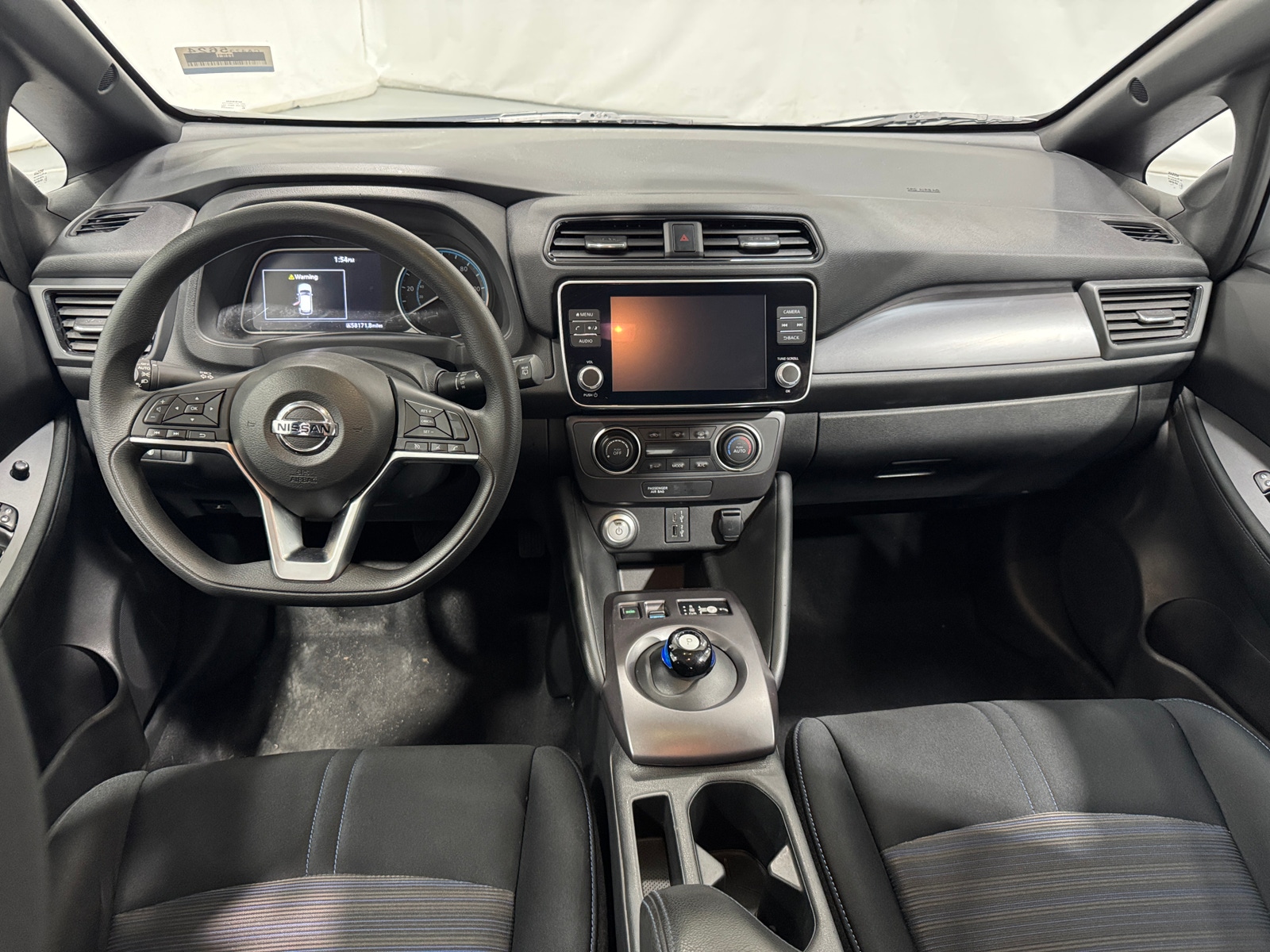 Thumbnail: 2022 Nissan Leaf - 3