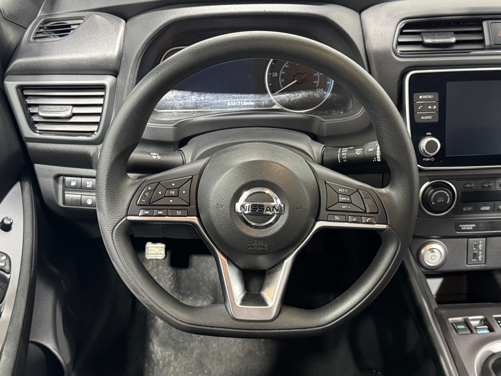 Thumbnail: 2022 Nissan Leaf - 5